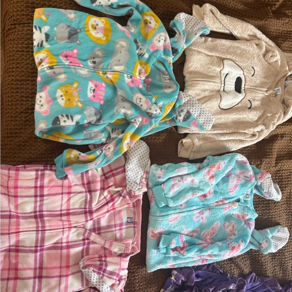Bundle 3t pajamas